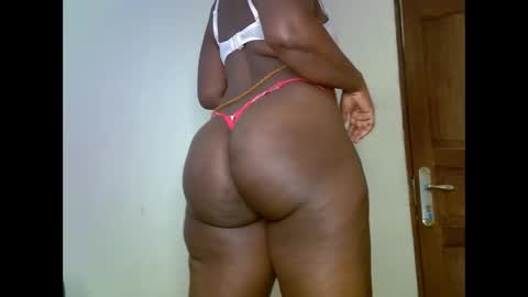 Snapshot of sweetrenne chatting on February 21, 2025, 9:45 am sweetrenne online show from February 21, 2025, 9:45 am