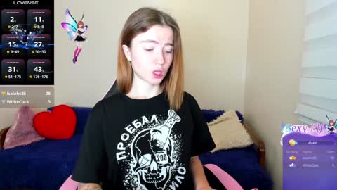 Snapshot of sweets_alma chatting on December 25, 2024, 6:31 am sweets_alma online show from December 25, 2024, 6:31 am