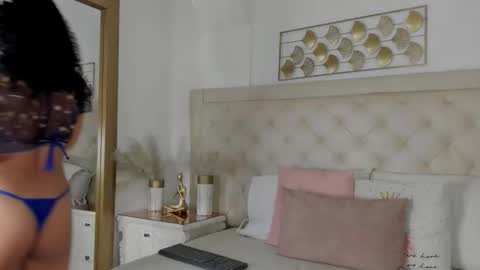 Snapshot of sweets_one chatting on December 23, 2025, 3:37 am sweets one online show from December 23, 2025, 3:37 am