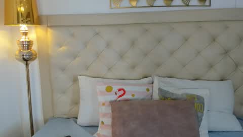 Snapshot of sweets_one chatting on February 19, 2026, 3:35 am sweets one online show from February 19, 2026, 3:35 am