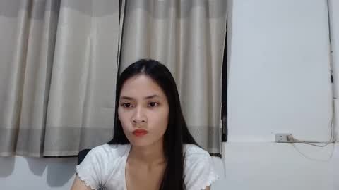 Snapshot of sweetsexygirl20 chatting on December 4, 2024, 11:08 am Mia online show from December 4, 2024, 11:08 am