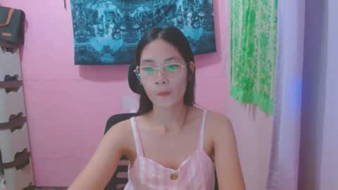 Mia online show from June 24, 2026, 10:36 am
