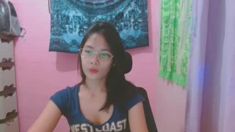 Mia online show from July 10, 2026, 7:01 am