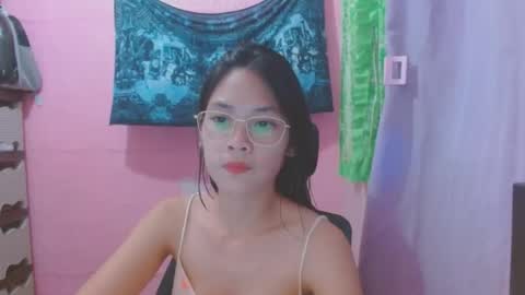 Mia online show from July 18, 2026, 12:53 pm