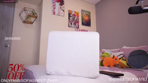 Sofia  online show from September 29, 2025, 3:33 am