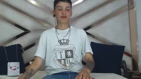sweetsubmissive rs online show from April 23, 2026, 4:03 am