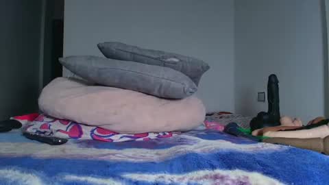 Snapshot of sweett_17 chatting on June 24, 2026, 7:57 pm dulce online show from June 24, 2026, 7:57 pm