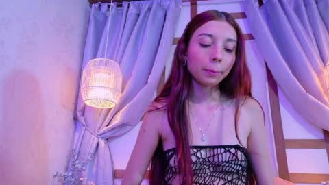 sweett_isabellaa online show from May 4, 2026, 3:46 am