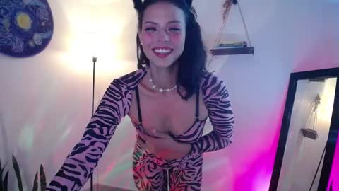  shamanta Independent modelHelp me reach 100 thumbs up  online show from September 22, 2025, 4:09 pm