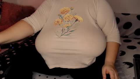 Maya online show from November 23, 2025, 6:13 am