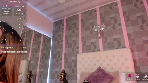 Snapshot of sweetty_paulina chatting on January 10, 2025, 5:24 pm Swetty. online show from January 10, 2025, 5:24 pm