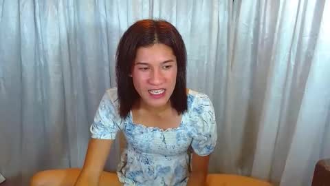 sweetvictoria2000 online show from May 11, 2026, 6:38 pm