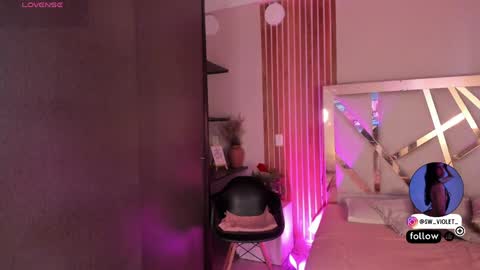 Snapshot of sweetviolet___ chatting on April 17, 2026, 12:19 pm sweetviolet___ online show from April 17, 2026, 12:19 pm