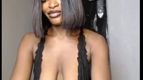 sweetxxboobsx online show from February 12, 2026, 7:03 am