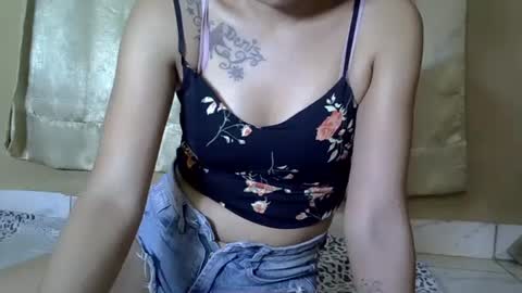 Snapshot of sweety_angel_7 chatting on March 3, 2025, 6:33 pm Sarah online show from March 3, 2025, 6:33 pm