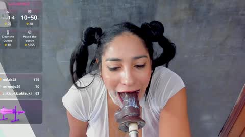 Snapshot of sweety_blowjob chatting on January 17, 2025, 2:39 pm LINA online show from January 17, 2025, 2:39 pm