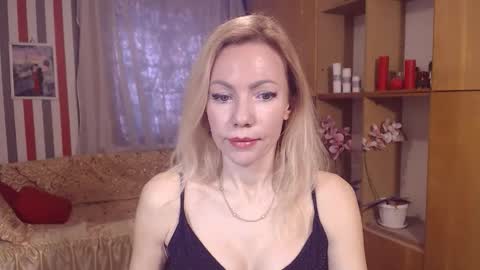 Sweety friend online show from April 13, 2026, 3:45 am