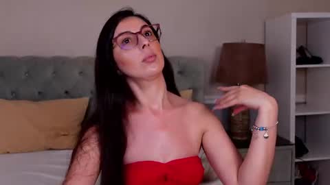 Snapshot of sweetyallye chatting on July 17, 2026, 7:52 pm Bea Moan from LovenseWet from Tip MenuOpen for Private online show from July 17, 2026, 7:52 pm