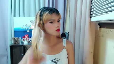 Snapshot of sweetytrannygirlxx chatting on December 10, 2024, 5:07 am Megan online show from December 10, 2024, 5:07 am