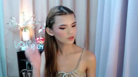 Snapshot of sweetytrannygirlxx chatting on September 23, 2025, 4:04 am Megan online show from September 23, 2025, 4:04 am