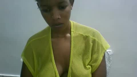 Snapshot of sweetz_candice chatting on October 22, 2025, 3:01 pm sweetz_candice online show from October 22, 2025, 3:01 pm