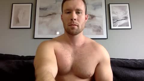 Snapshot of swekingxx chatting on February 25, 2025, 10:37 am swekingxx online show from February 25, 2025, 10:37 am