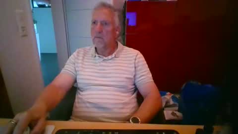 Snapshot of swiss_german_01 chatting on October 16, 2025, 6:58 am swiss_german_01 online show from October 16, 2025, 6:58 am