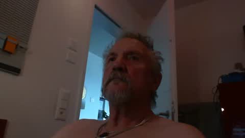 Snapshot of swiss_german_01 chatting on November 12, 2025, 8:37 am swiss_german_01 online show from November 12, 2025, 8:37 am