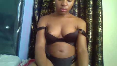 Snapshot of swit_candy chatting on February 8, 2026, 7:56 am Candy online show from February 8, 2026, 7:56 am