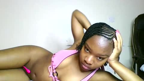 Snapshot of swit_candy chatting on May 29, 2026, 11:52 am Candy online show from May 29, 2026, 11:52 am