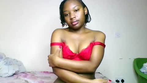 Snapshot of swit_candy chatting on May 31, 2026, 3:47 am Candy online show from May 31, 2026, 3:47 am