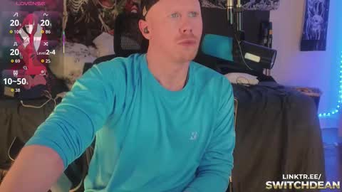 Snapshot of switchdean chatting on November 21, 2025, 12:43 am Switch online show from November 21, 2025, 12:43 am