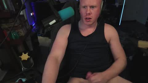 Snapshot of switchdean chatting on February 4, 2026, 8:25 pm Switch online show from February 4, 2026, 8:25 pm