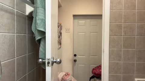 switchinjay online show from October 5, 2025, 5:17 am