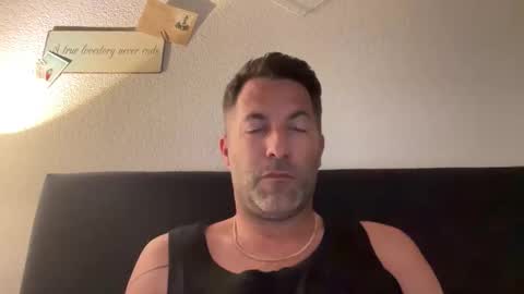 Luca and Kira online show from May 31, 2026, 2:02 pm