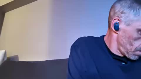 swontguy2025 online show from October 10, 2025, 5:39 am