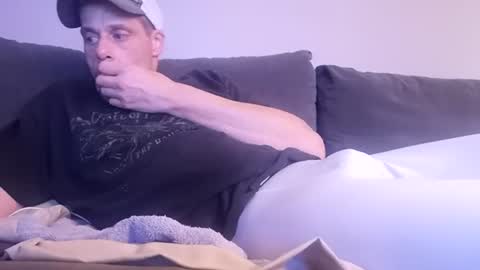 swontguy2025 online show from June 18, 2026, 2:23 am