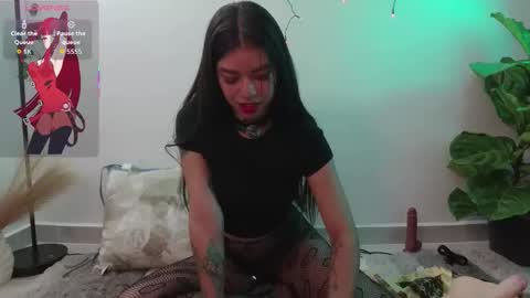 Helen  online show from September 30, 2025, 7:19 pm