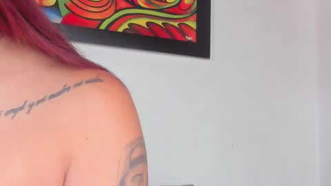 Lilly  online show from October 14, 2025, 7:47 pm