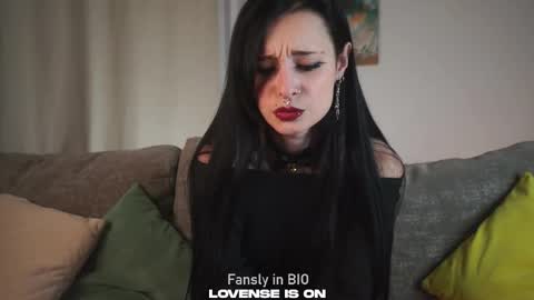 Sophie online show from November 5, 2025, 11:32 am