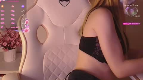 Milena online show from October 14, 2025, 2:23 am