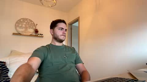 syl092 online show from March 13, 2026, 8:43 am