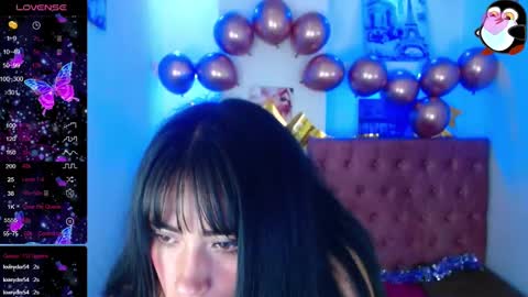 Snapshot of sylvana_19 chatting on January 1, 2025, 11:07 pm online show from January 1, 2025, 11:07 pm