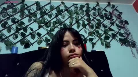 Snapshot of sylvana_19 chatting on September 14, 2025, 5:17 am online show from September 14, 2025, 5:17 am