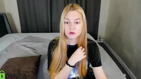 Sylvia online show from October 19, 2025, 1:12 pm