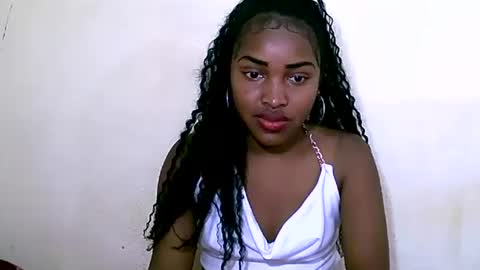 Snapshot of sylviasexy27 chatting on December 22, 2024, 8:38 am sylviasexy27 online show from December 22, 2024, 8:38 am