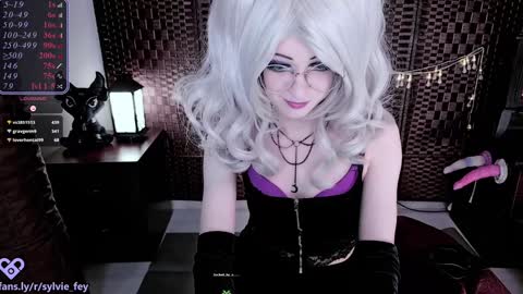 Sylvie online show from January 12, 2025, 4:00 am