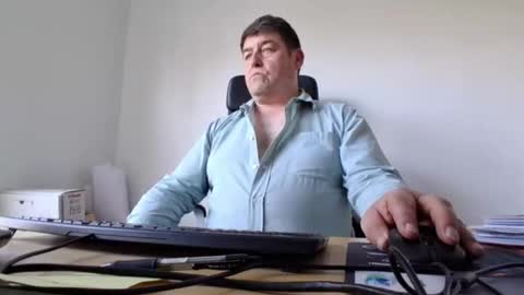 Snapshot of sympa_trique chatting on April 22, 2026, 3:13 pm sympa_trique online show from April 22, 2026, 3:13 pm