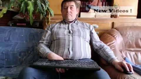 Snapshot of sympa_trique chatting on April 28, 2026, 10:42 am sympa_trique online show from April 28, 2026, 10:42 am