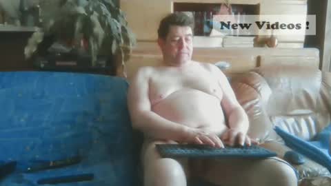 Snapshot of sympa_trique chatting on May 9, 2026, 10:53 am sympa_trique online show from May 9, 2026, 10:53 am